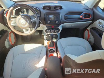Zdjęcie 8 z 13 samochodu: 2016 JEEP RENEGADE LATITUDE VIN:ZACCJABT4GPE13972 - miniatura