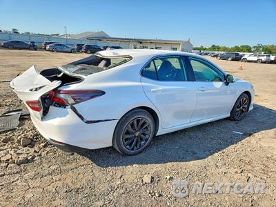 Trzecie zdjęcie samochodu z tyłu: 2024 TOYOTA CAMRY LE VIN:4T1R11AK5RU912778 - miniatura