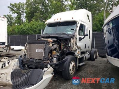2015 FREIGHTLINER CASCADIA SEMI TRUCK 1FUJGLD58FLFY2231 - główne zdjęcie licytacji z USA - miniatura