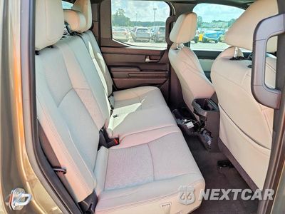 Zdjęcie 10 z 12 samochodu: 2025 TOYOTA TACOMA LIMITED VIN:3TMLB5JN5SM129978 - miniatura