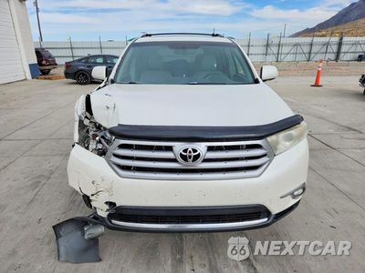 Piąte zdjęcie samochodu w środku: 2013 TOYOTA HIGHLANDER LIMITED VIN:5TDDK3EH8DS190872 - miniatura