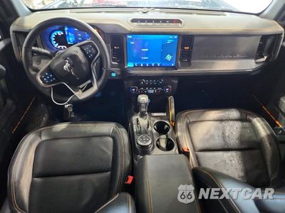 Zdjęcie 8 z 13 samochodu: 2024 FORD BRONCO BADLANDS VIN:1FMEE9BPXRLA57321 - miniatura