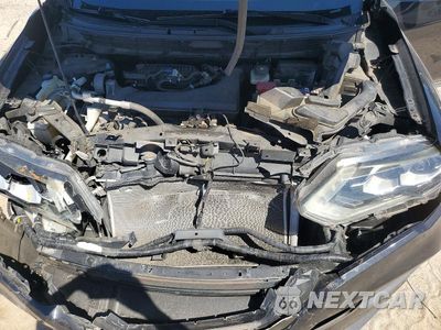 Zdjęcie 12 z 13 samochodu: 2017 NISSAN ROGUE SV VIN:5N1AT2MT0HC771009 - miniatura