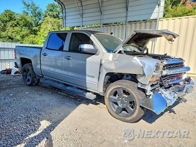 Czwarte zdjęcie samochodu z boku: 2018 CHEVROLET SILVERADO C1500 LT VIN:3GCPCREC1JG645220 - miniatura