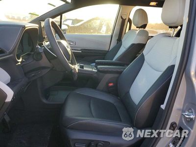 Zdjęcie 7 z 14 samochodu: 2026 TOYOTA SIENNA XSE VIN:5TDXRKEC4TS323679 - miniatura