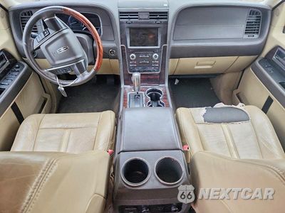 Zdjęcie 8 z 13 samochodu: 2015 LINCOLN NAVIGATOR VIN:5LMJJ2JT4FEJ10138 - miniatura