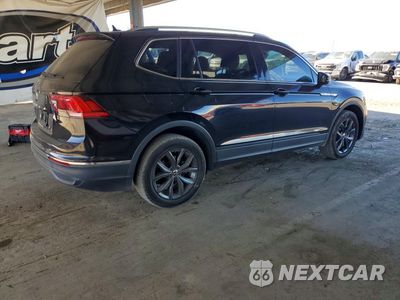 Trzecie zdjęcie samochodu z tyłu: 2022 VOLKSWAGEN TIGUAN SE VIN:3VV3B7AXXNM155429 - miniatura