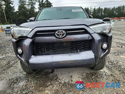Piąte zdjęcie samochodu w środku: 2020 TOYOTA 4RUNNER SR5 PREMIUM VIN:JTEBU5JRXL5816868 - miniatura