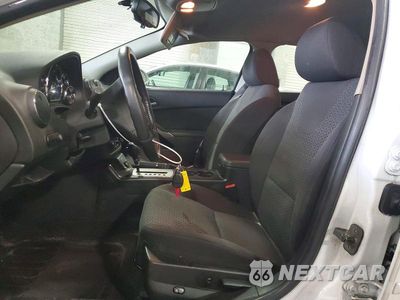 Zdjęcie 7 z 12 samochodu: 2010 PONTIAC G6 VIN:1G2ZA5EB4A4134780 - miniatura