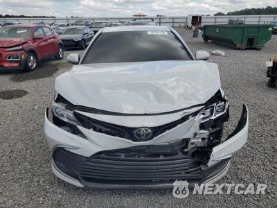Piąte zdjęcie samochodu w środku: 2023 TOYOTA CAMRY LE VIN:4T1C11AK7PU127679 - miniatura