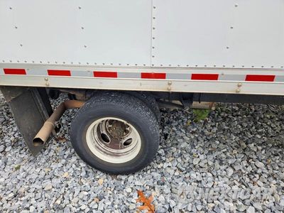 Zdjęcie 11 z 13 samochodu: 2023 FORD ECONOLINE E350 SUPER DUTY CUTAWAY VAN VIN:1FDWE3FK6PDD09931 - miniatura