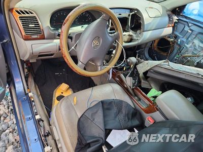 Zdjęcie 8 z 12 samochodu: 2004 TOYOTA CAMRY LE VIN:4T1BE32K94U799717 - miniatura