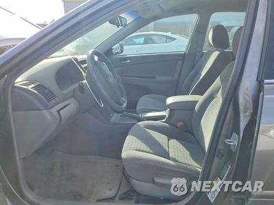 Zdjęcie 7 z 12 samochodu: 2005 TOYOTA CAMRY STANDARD VIN:4T1BE32K35U958393 - miniatura