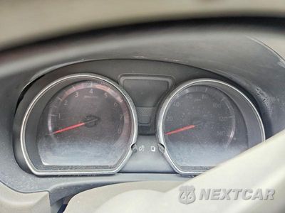 Zdjęcie 9 z 12 samochodu: 2012 NISSAN VERSA 1.6 S VIN:3N1CN7AP1CL828104 - miniatura