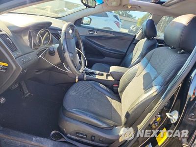 Zdjęcie 7 z 12 samochodu: 2012 HYUNDAI SONATA SE 2.0T VIN:5NPEC4AB7CH411973 - miniatura
