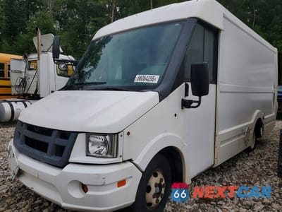 2013 ISUZU NPR HD - DELIVERY VAN JALB4T176D7W00009 - główne zdjęcie licytacji z USA - miniatura