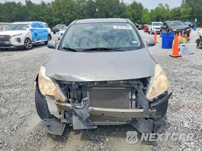 Piąte zdjęcie samochodu w środku: 2014 NISSAN VERSA 1.6 SV VIN:3N1CN7AP9EK464118 - miniatura