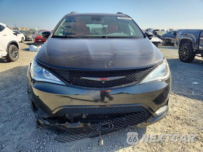Piąte zdjęcie samochodu w środku: 2020 CHRYSLER PACIFICA HYBRID LIMITED VIN:2C4RC1N79LR235081 - miniatura