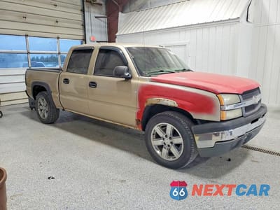 Czwarte zdjęcie samochodu z boku: 2004 CHEVROLET SILVERADO K1500 VIN:2GCEK13T141416046 - miniatura