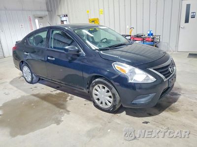 Czwarte zdjęcie samochodu z boku: 2018 NISSAN VERSA SV VIN:3N1CN7AP2JL811406 - miniatura