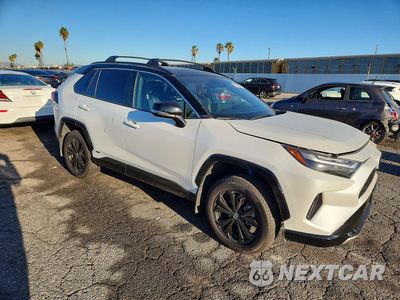 Czwarte zdjęcie samochodu z boku: 2025 TOYOTA RAV4 XSE VIN:4T3E6RFVXSU180291 - miniatura