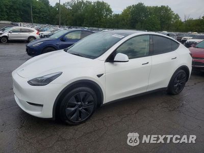 2024 TESLA MODEL Y 7SAYGAEE5RF161390 - główne zdjęcie licytacji z USA - miniatura