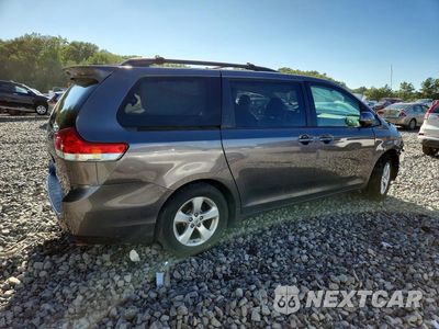 Trzecie zdjęcie samochodu z tyłu: 2012 TOYOTA SIENNA LE VIN:5TDKK3DC2CS274682 - miniatura