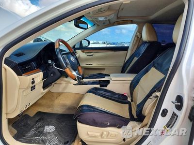 Zdjęcie 7 z 12 samochodu: 2013 LEXUS ES 300H VIN:JTHBW1GG1D2037843 - miniatura