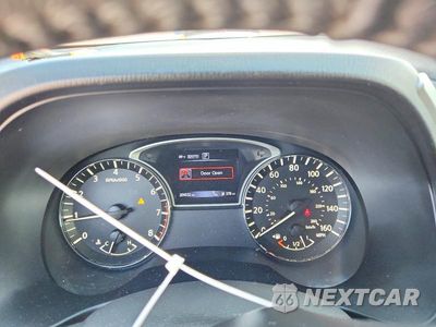 Zdjęcie 9 z 13 samochodu: 2016 NISSAN PATHFINDER SL VIN:5N1AR2MMXGC646475 - miniatura