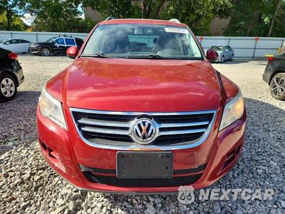 Piąte zdjęcie samochodu w środku: 2009 VOLKSWAGEN TIGUAN SE VIN:WVGBV75N69W520409 - miniatura