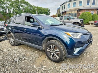 Czwarte zdjęcie samochodu z boku: 2018 TOYOTA RAV4 XLE VIN:JTMRFREV8JJ176482 - miniatura
