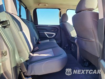 Zdjęcie 10 z 12 samochodu: 2021 NISSAN TITAN XD SV VIN:1N6AA1FB4MN527383 - miniatura