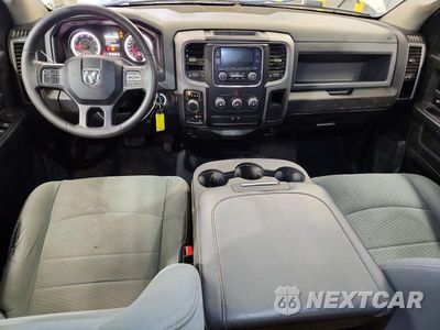 Zdjęcie 8 z 12 samochodu: 2019 RAM 1500 CLASSIC TRADESMAN VIN:1C6RR7FG5KS519117 - miniatura
