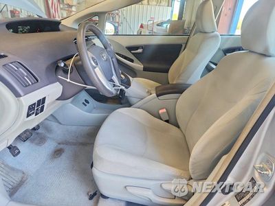 Zdjęcie 7 z 13 samochodu: 2011 TOYOTA PRIUS TWO VIN:JTDKN3DU7B1472623 - miniatura