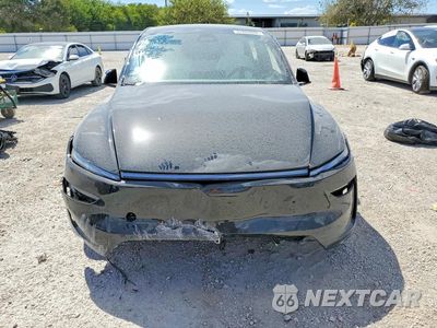 Piąte zdjęcie samochodu w środku: 2026 TESLA MODEL Y VIN:7SAYGDEEXTA762302 - miniatura
