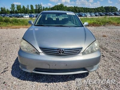 Piąte zdjęcie samochodu w środku: 2006 TOYOTA CAMRY LE VIN:4T1BE32K26U670902 - miniatura