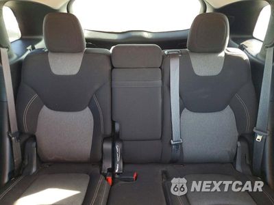 Zdjęcie 10 z 13 samochodu: 2018 JEEP CHEROKEE LATITUDE VIN:1C4PJLCBXJD556448 - miniatura