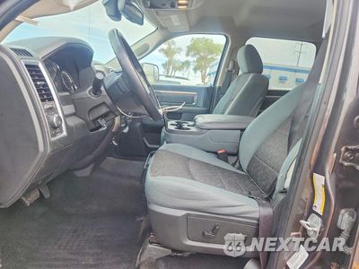 Zdjęcie 7 z 12 samochodu: 2014 RAM 2500 SLT VIN:3C6UR5DJ1EG241258 - miniatura