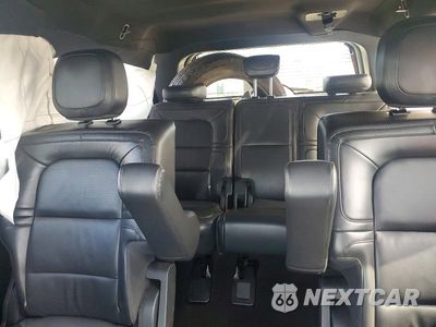 Zdjęcie 10 z 13 samochodu: 2024 LINCOLN NAVIGATOR L VIN:5LMJJ3NG0REL02714 - miniatura