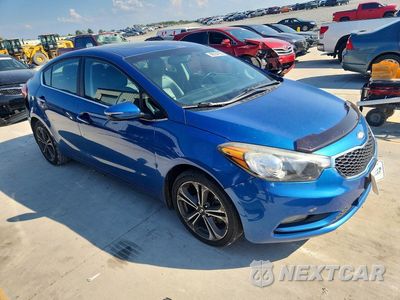 Czwarte zdjęcie samochodu z boku: 2014 KIA FORTE EX VIN:KNAFZ4A84E5050998 - miniatura