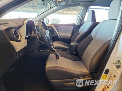 Zdjęcie 7 z 14 samochodu: 2015 TOYOTA RAV4 XLE VIN:JTMWFREV3FD075889 - miniatura