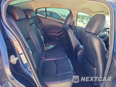 Zdjęcie 10 z 13 samochodu: 2018 MAZDA 3 TOURING VIN:3MZBN1V33JM172702 - miniatura