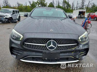 Piąte zdjęcie samochodu w środku: 2023 MERCEDES-BENZ E 350 4MATIC VIN:W1KZF8EBXPB131004 - miniatura