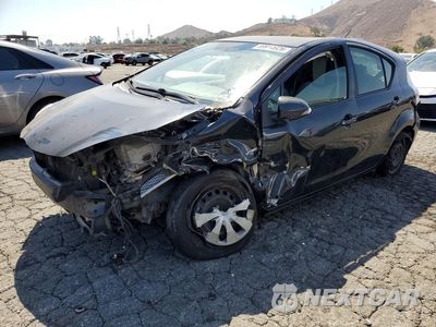 2014 TOYOTA PRIUS C ONE JTDKDTB32E1081574 - główne zdjęcie licytacji z USA - miniatura