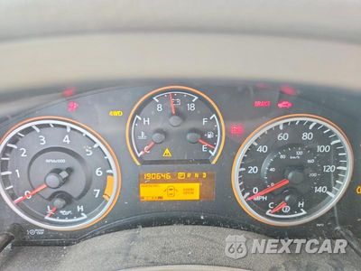 Zdjęcie 9 z 14 samochodu: 2014 NISSAN ARMADA SV VIN:5N1AA0NC2EN604742 - miniatura