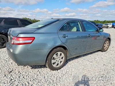 Trzecie zdjęcie samochodu z tyłu: 2010 TOYOTA CAMRY LE VIN:4T1BF3EK5AU547113 - miniatura