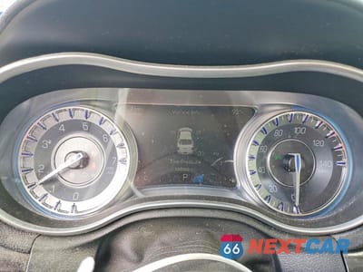 Zdjęcie 9 z 13 samochodu: 2015 CHRYSLER 300 LIMITED VIN:2C3CCAAG6FH781184 - miniatura