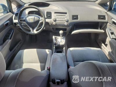 Zdjęcie 8 z 12 samochodu: 2009 HONDA CIVIC LX VIN:19XFA16599E019103 - miniatura
