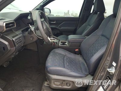 Zdjęcie 7 z 13 samochodu: 2026 TOYOTA 4RUNNER PLATINUM HV VIN:JTEVB5BR3T5045509 - miniatura