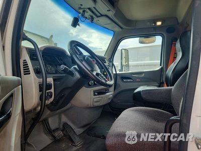 Zdjęcie 7 z 12 samochodu: 2019 PETERBILT 579 SEMI TRUCK VIN:1XPBA48XXKD478614 - miniatura
